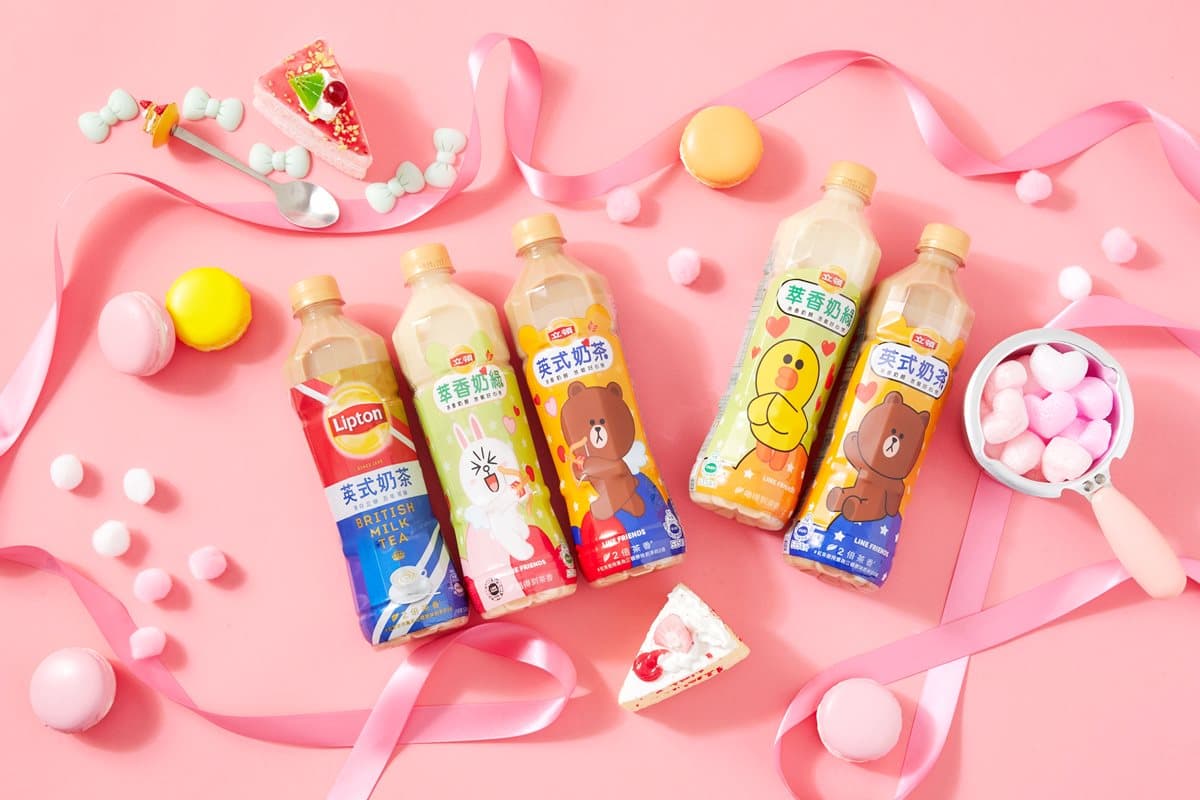 熊大又來了！奶茶出聯名LINE FRIENDS限量瓶，加買熊大、兔兔點心盤