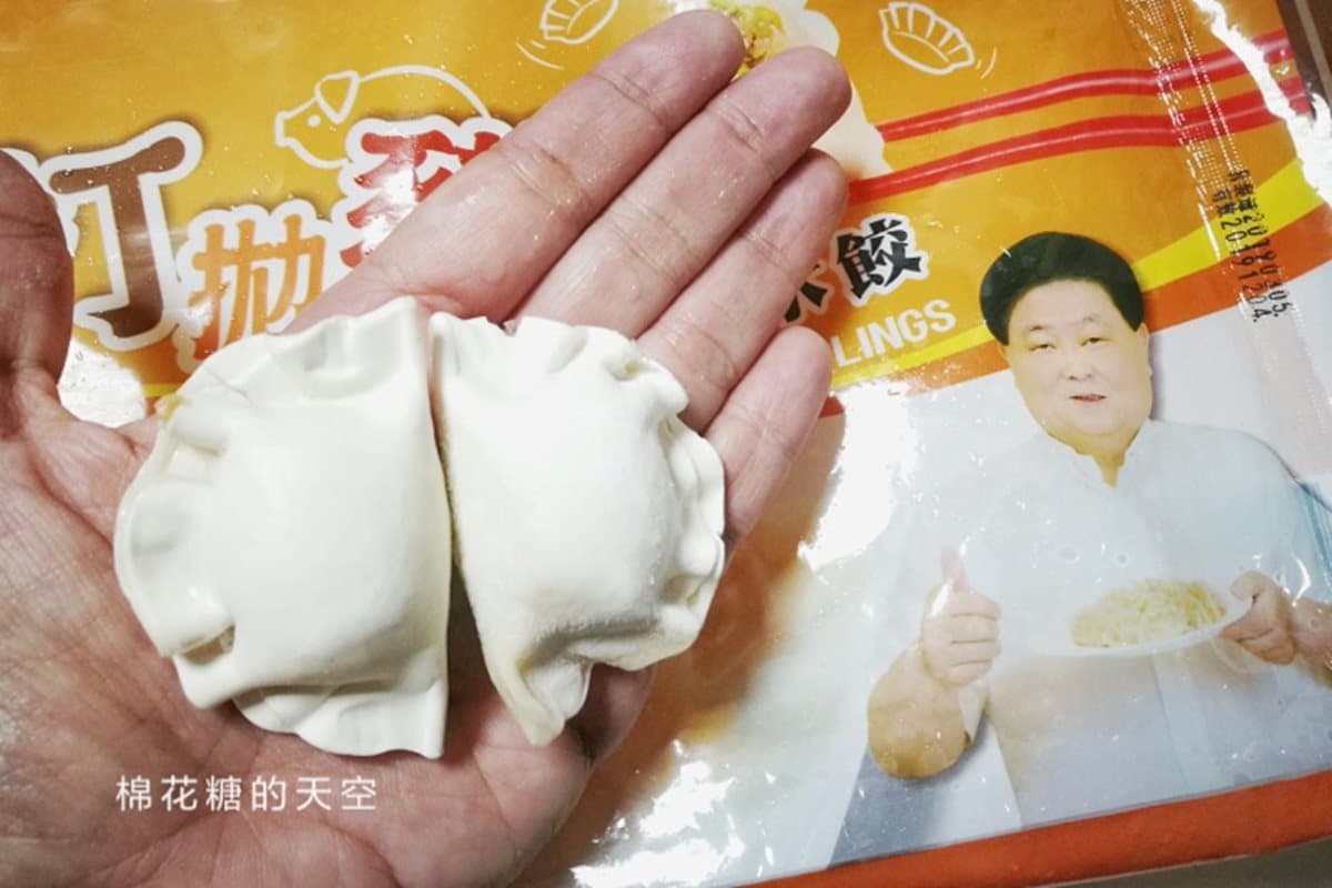 全聯限定！「顏清標水餃」買一送一　網友笑：給兩顆星變「冷凍櫃第一排」