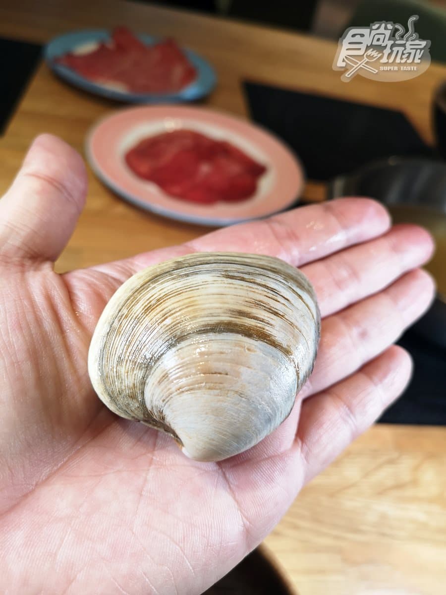 【新開店】活龍蝦只賣499!鍋物超狂CP值→身分證「5、6、8」中2碼,送2隻澎湖大明蝦 【新開店】活龍蝦只賣499!鍋物超狂CP值→身分證「5、6、8」中2碼,送2隻澎湖大明蝦