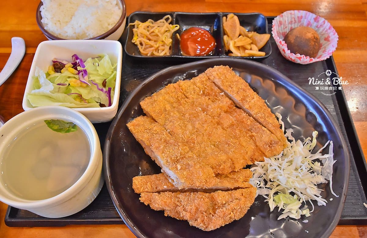 比肯德基還便宜！台中超浮誇「4隻雞腿丼飯」 腿控都尖叫了