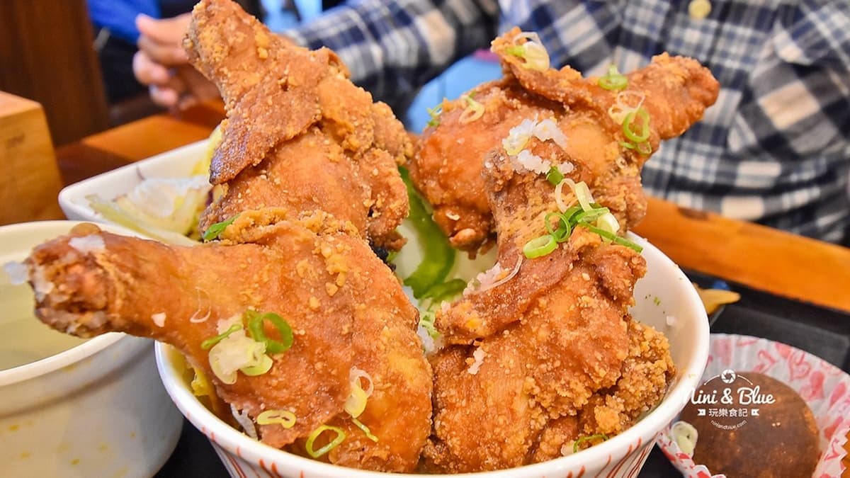 比肯德基還便宜！台中超浮誇「4隻雞腿丼飯」 腿控都尖叫了