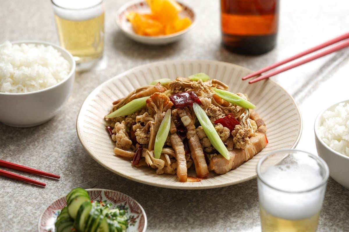 80元起就能吃！王品首家「古早味台菜」 肉燥芋糕、魷魚螺肉蒜經典重現