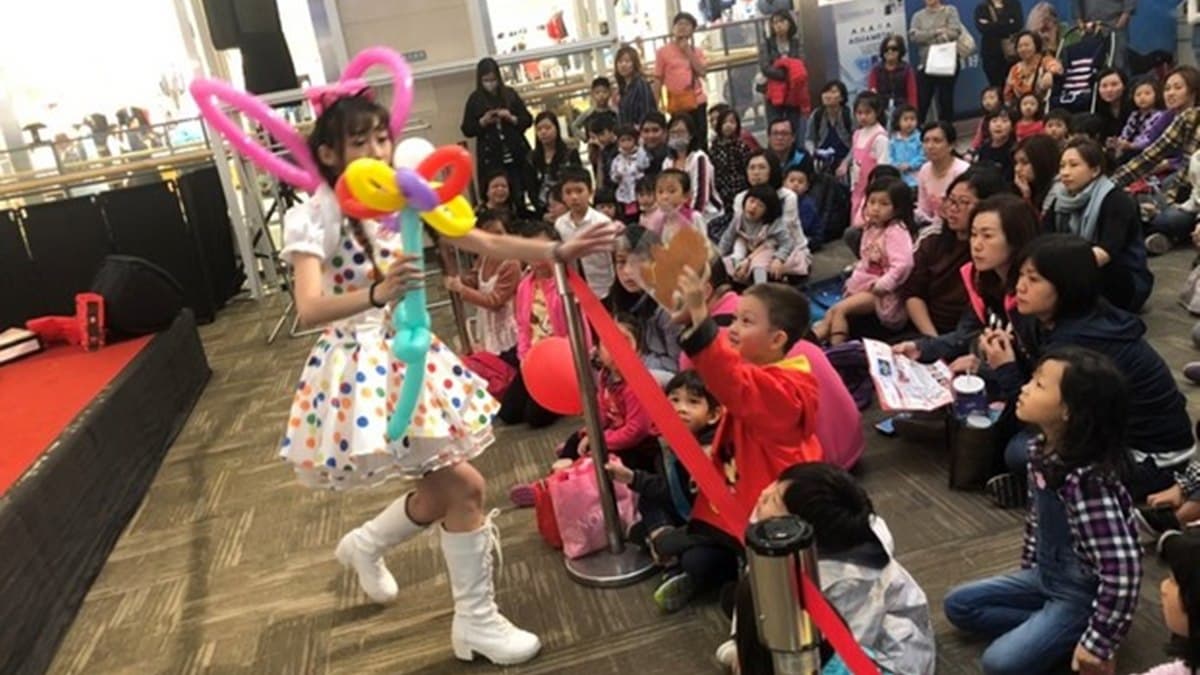 最新「百元氣墊樂園」在新北市！14公尺金剛+8公尺噴火龍好嗨