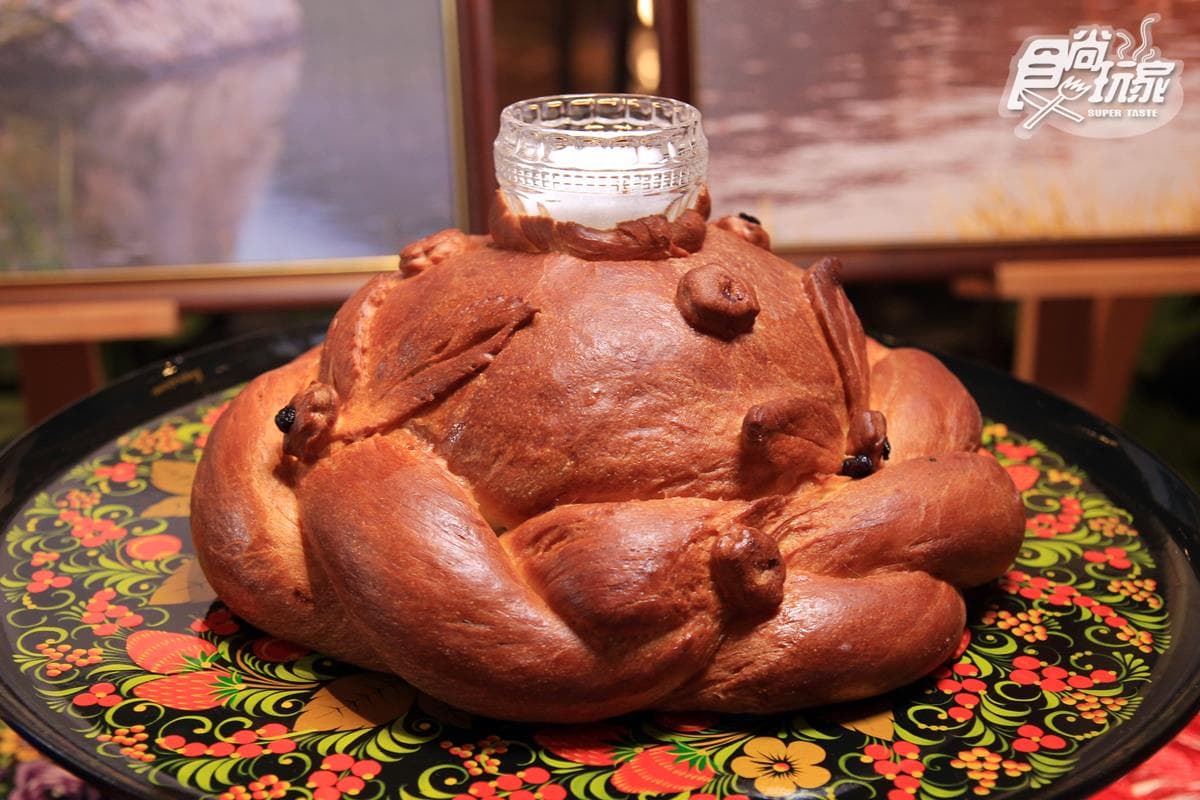  戰鬥民族吃什麼！飯店Buffet「俄羅斯美食吃到飽」燉鹿肉、烤大餅上桌