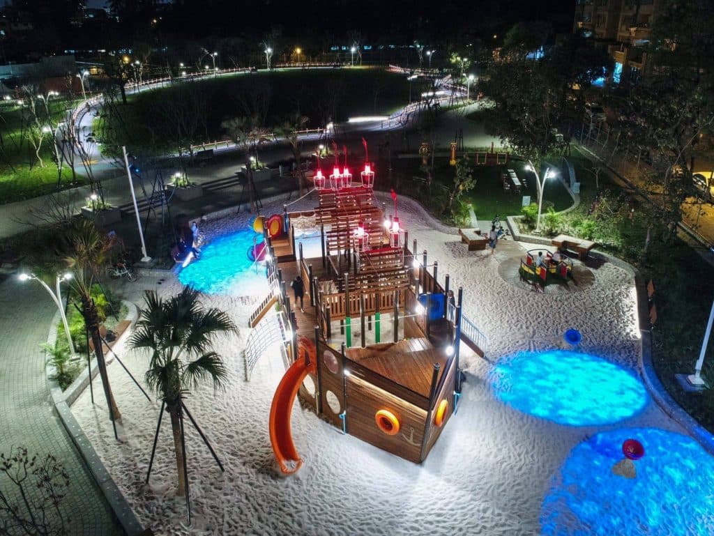 屏東新點！永大公園變身「巨型海盜船」，溜滑梯、白沙坑、單車道玩瘋