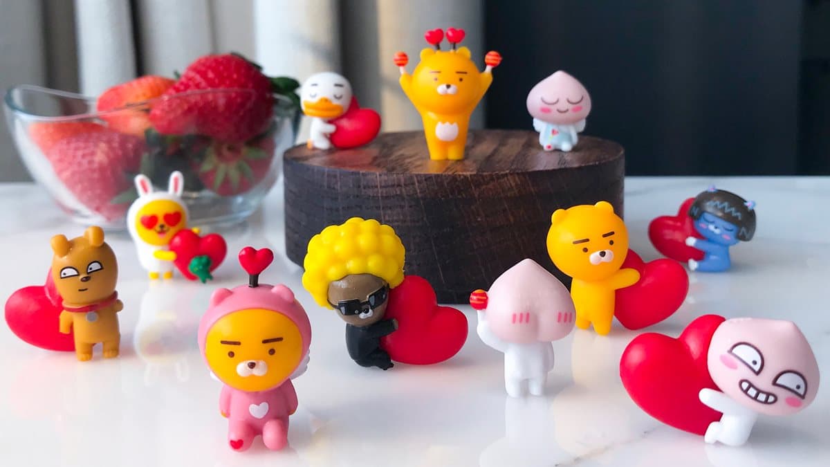 捐出荷包！賣萌限定「KAKAO FRIENDS棒棒糖」，11款公仔必收「愛心萊恩」
