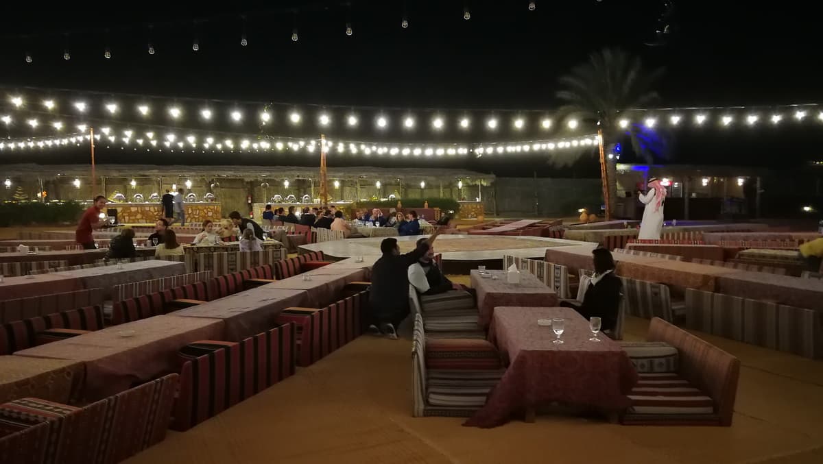 一生要爽一次!全球最奢華阿聯酋A380商務艙,餐酒任點,空姐幫你鋪床 一生要爽一次!全球最奢華阿聯酋A380商務艙,餐酒任點,空姐幫你鋪床