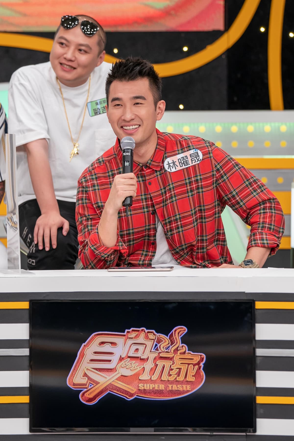 《歡樂有夠讚》藝人大爆料!熊熊吃杏仁馬卡龍險毀容、蔡燦得曾1天嗑完2盒冰棒 《歡樂有夠讚》藝人大爆料!熊熊吃杏仁馬卡龍險毀容、蔡燦得曾1天嗑完2盒冰棒