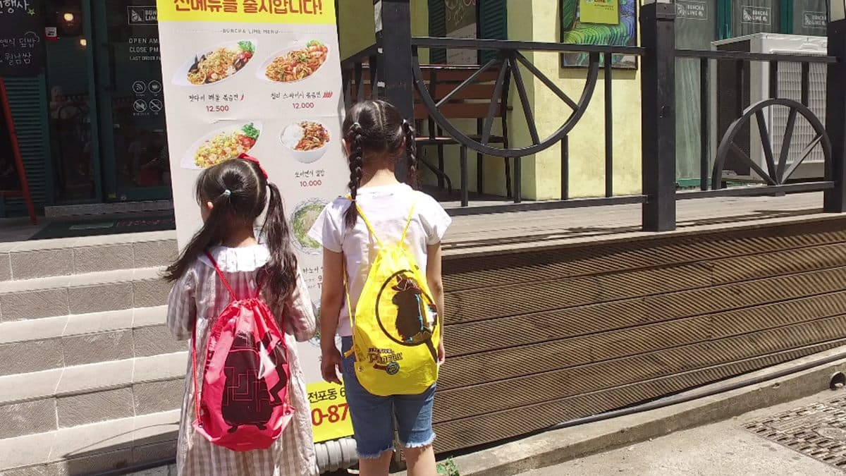 皮卡丘「零食後背袋」爆療癒！５款「韓國」最新零食底加