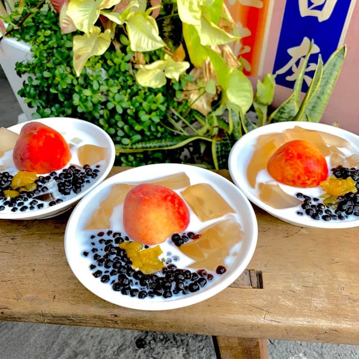 台南無極限！「整顆水蜜桃＋肥美荔枝」愛玉冰，把握最後14天快衝