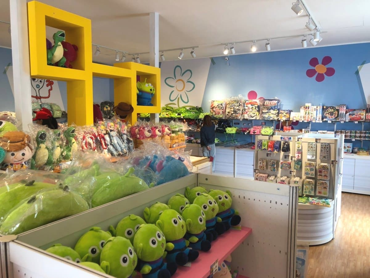 迪士尼控衝了！「玩具總動員限定店」現身台中，每日送100份小禮物