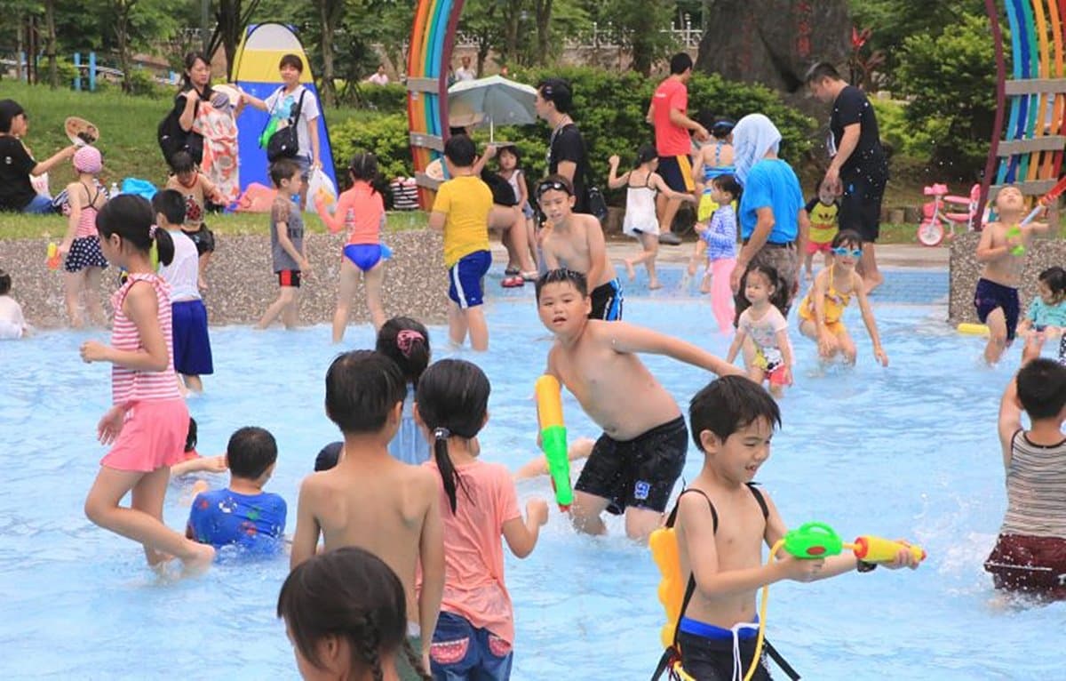 無料戲水區開放！2019基隆親水季「噴水秀、噴水木橋」免費玩水2個月