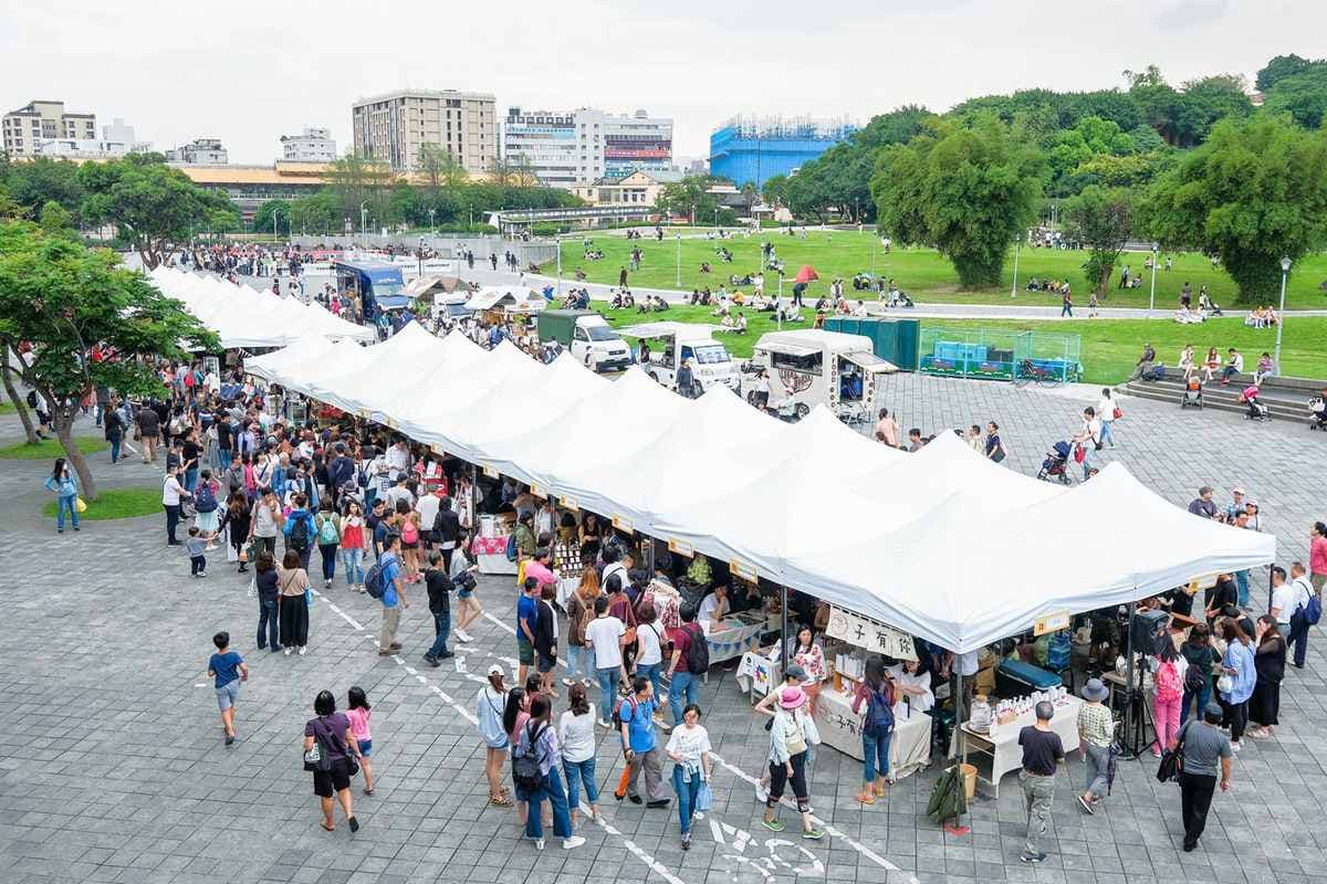 60種IG美食在這市集！蝦雞蛋糕、火龍果甘糀、烏魚子棒棒糖太好拍
