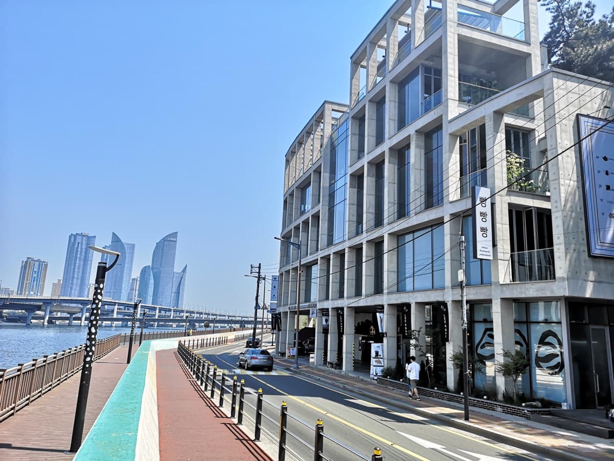 小資族衝釜山了！6間最新「浮誇、文青、海景」咖啡廳在這
