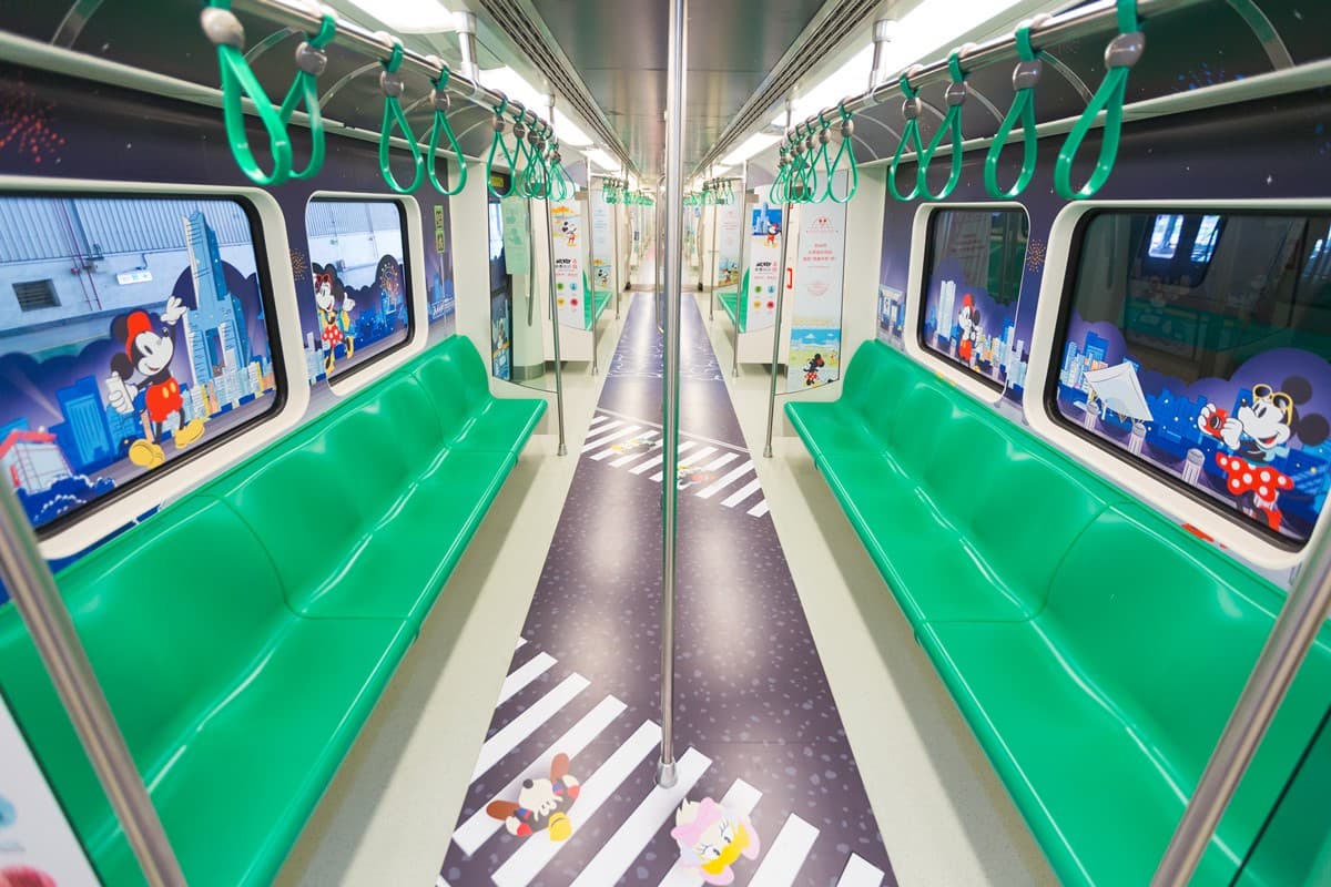 迪士尼迷出發！遊高雄限定「米奇彩繪列車」在這，7大必拍主題背景