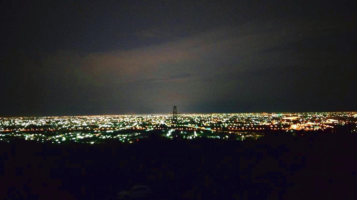 隱藏版約會打卡點！超浪漫極光森林「星空帳篷」賞240度城市夜景