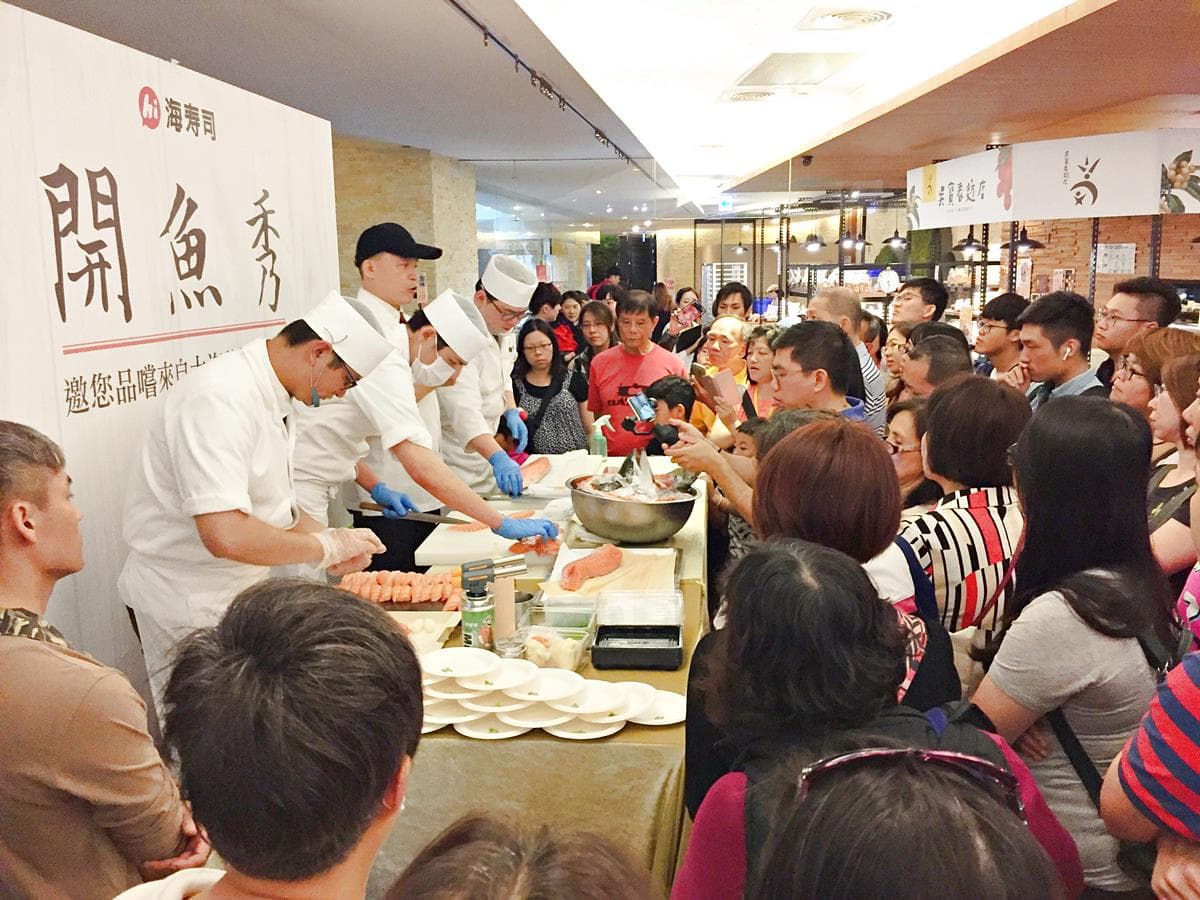 加1元多1貫！迴轉壽司「7款明星壽司」穴子星鰻、甜蝦干貝，加碼生魚片免費吃