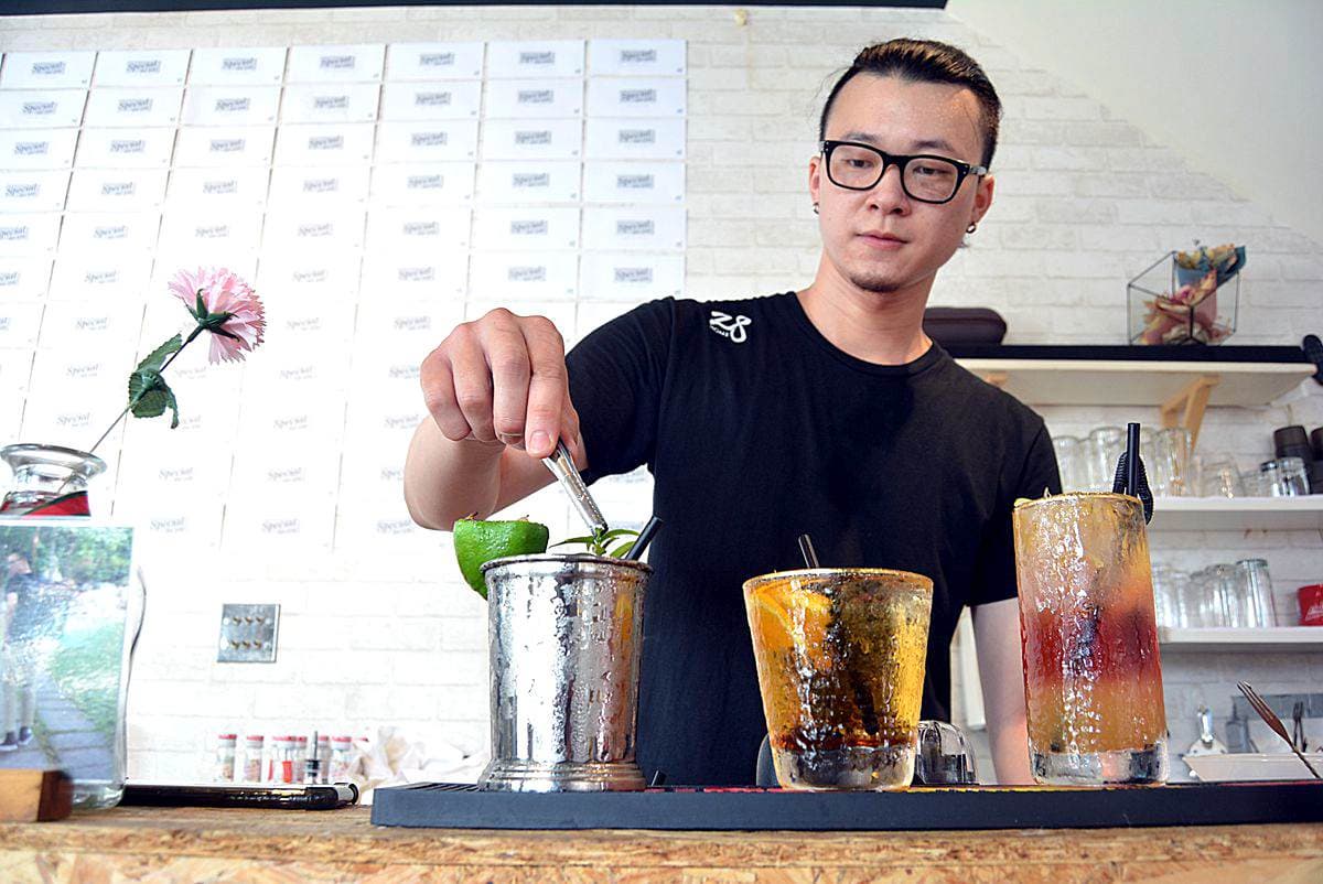 旋轉「蓬蓬裙蛋包」吃過嗎?台中超華麗咖哩飯成打卡名店 旋轉「蓬蓬裙蛋包」吃過嗎?台中超華麗咖哩飯成打卡名店