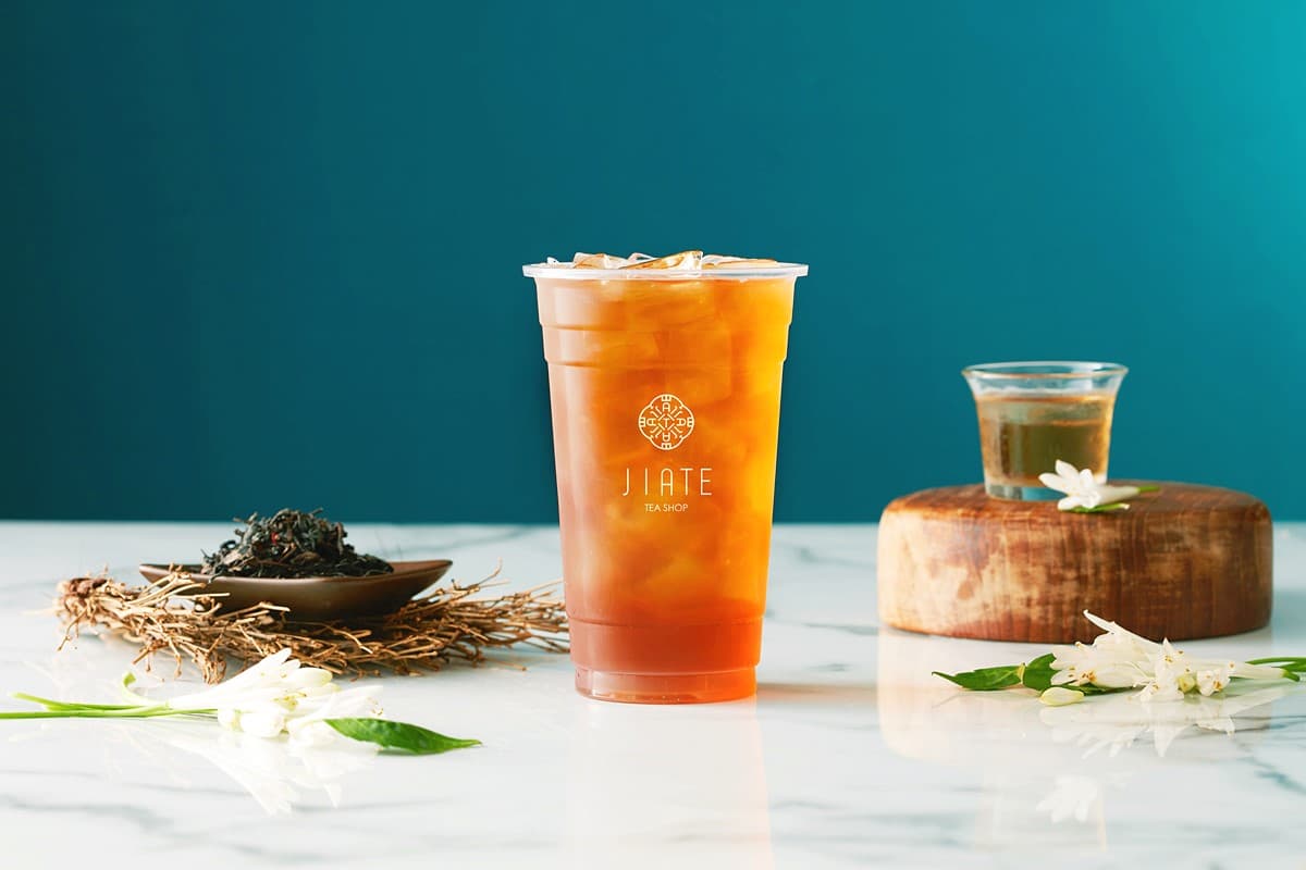 紅茶控先喝！IG夯店「JIATE呷茶」推紅茶之王，搭配鮮奶、珍珠超誘人