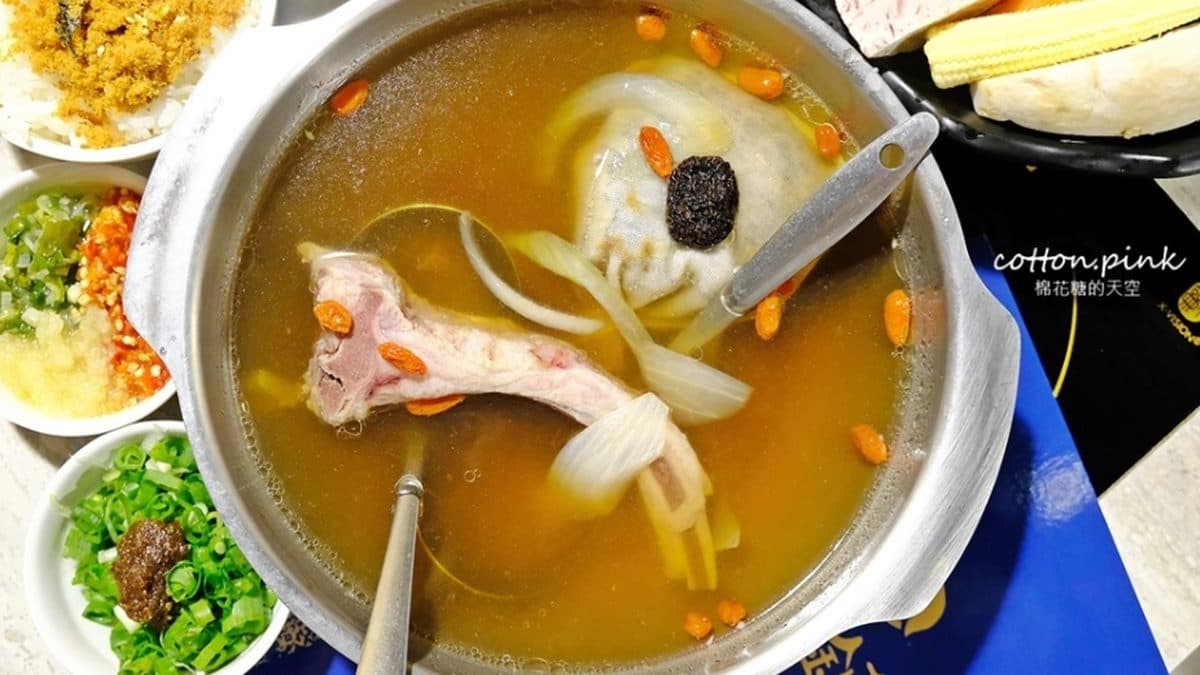 帶阿嬤來了啦!台中超狂鍋物,壽星免費送「年紀X10克」大肉盤 帶阿嬤來了啦!台中超狂鍋物,壽星免費送「年紀X10克」大肉盤