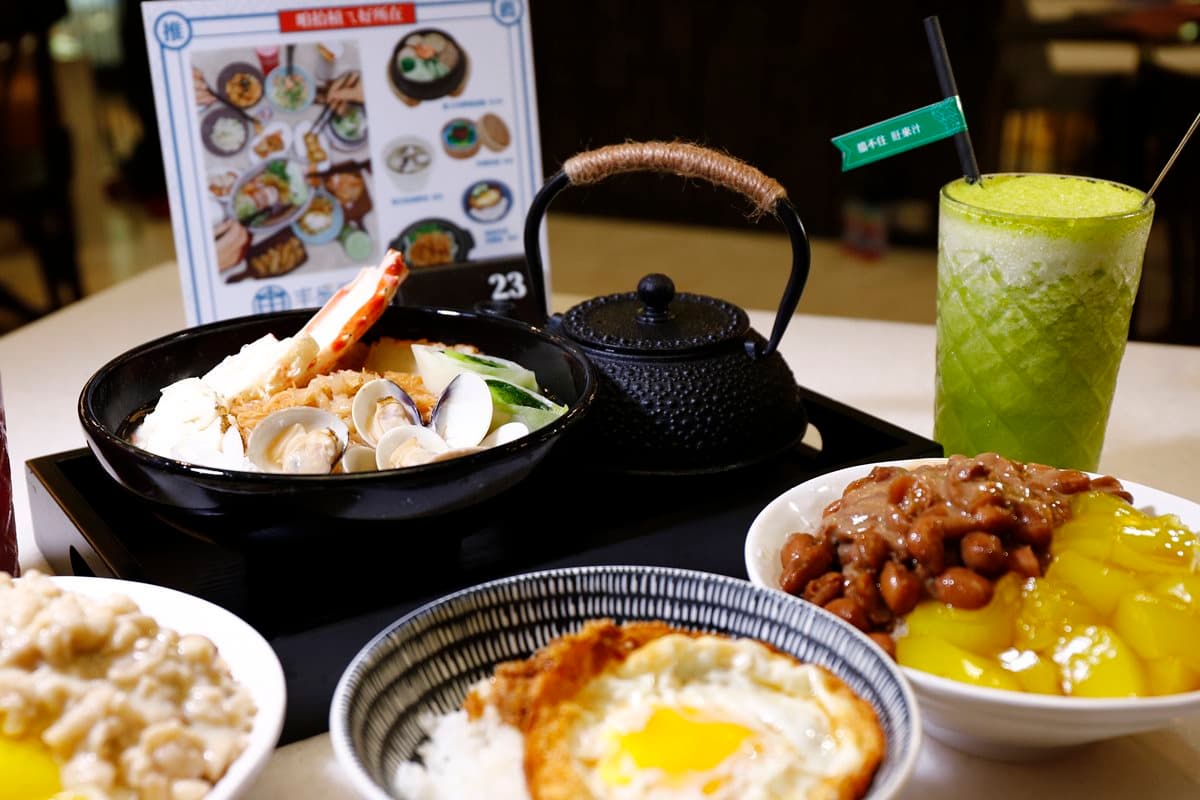 台中OUTLET就是狂！星巴克、美食餐廳全月買一送一太划算