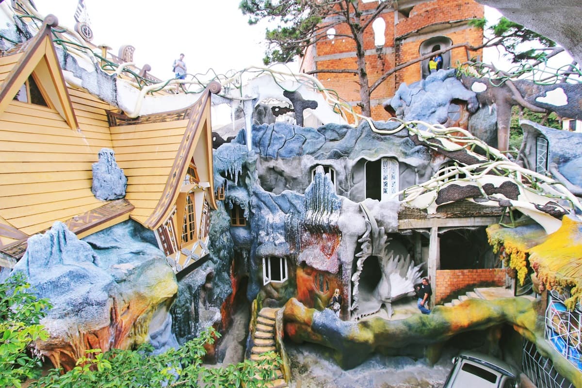 越南的「小歐洲」！這裡看得到越南版「巴黎鐵塔」和「高第建築」