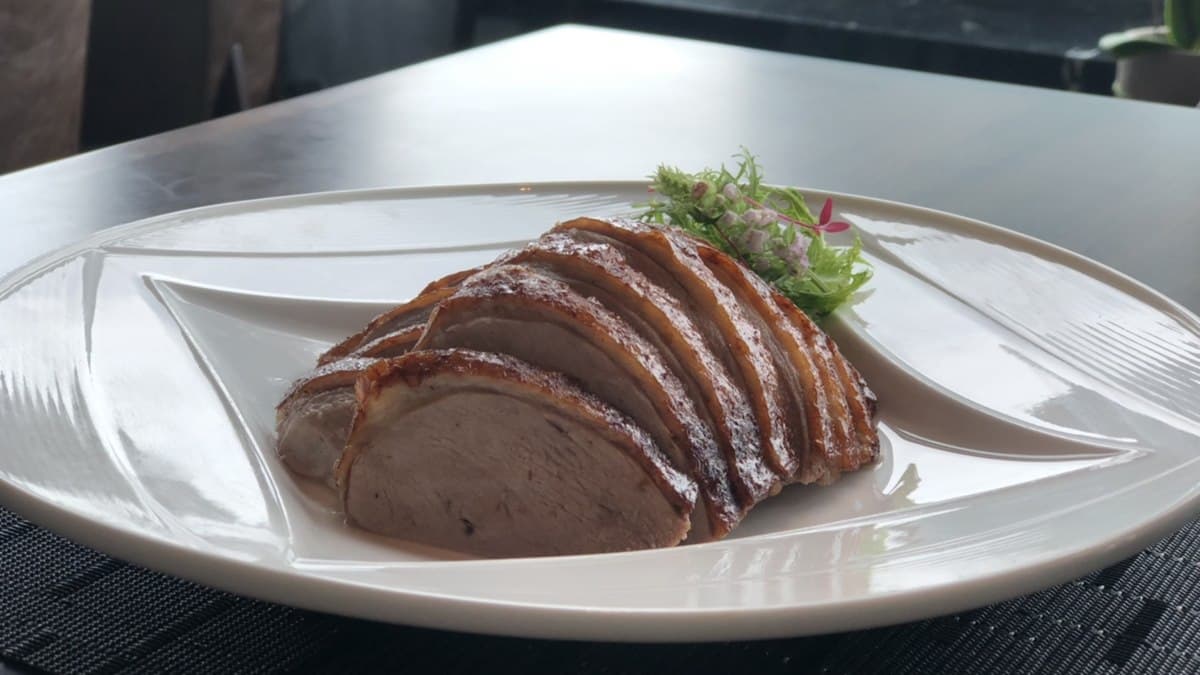 高空絕美夜景第一排！吃鮑魚、龍蝦、西施牛超值套餐，點酒再送「燒鴨」