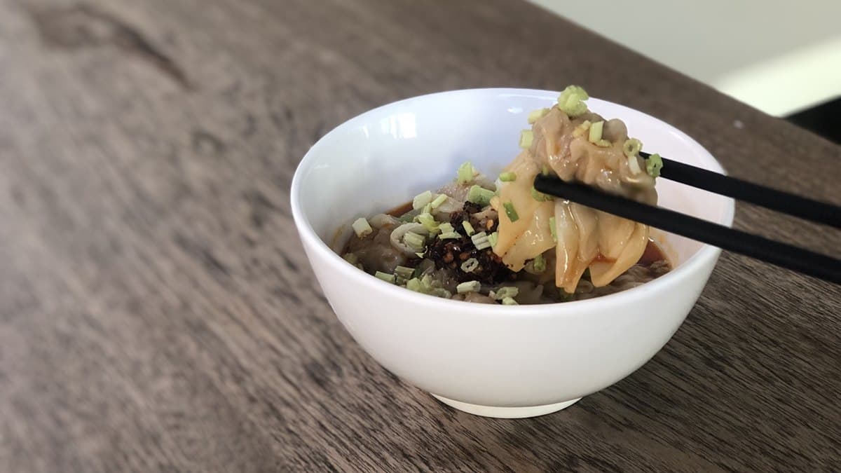 超狂芒果+整塊芋頭!衝這間「古早味冰店」消暑,還有炒手好威 超狂芒果+整塊芋頭!衝這間「古早味冰店」消暑,還有炒手好威