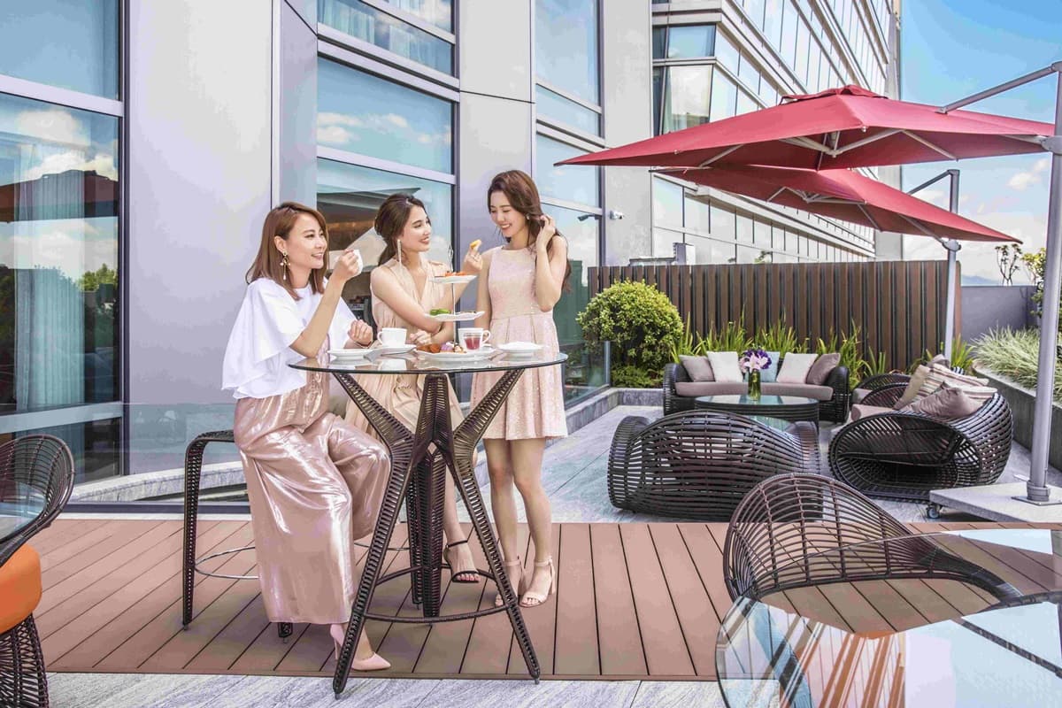 住飯店也能「加1元多1件」！升等VIP、招牌菜免費吃，最高現賺700元