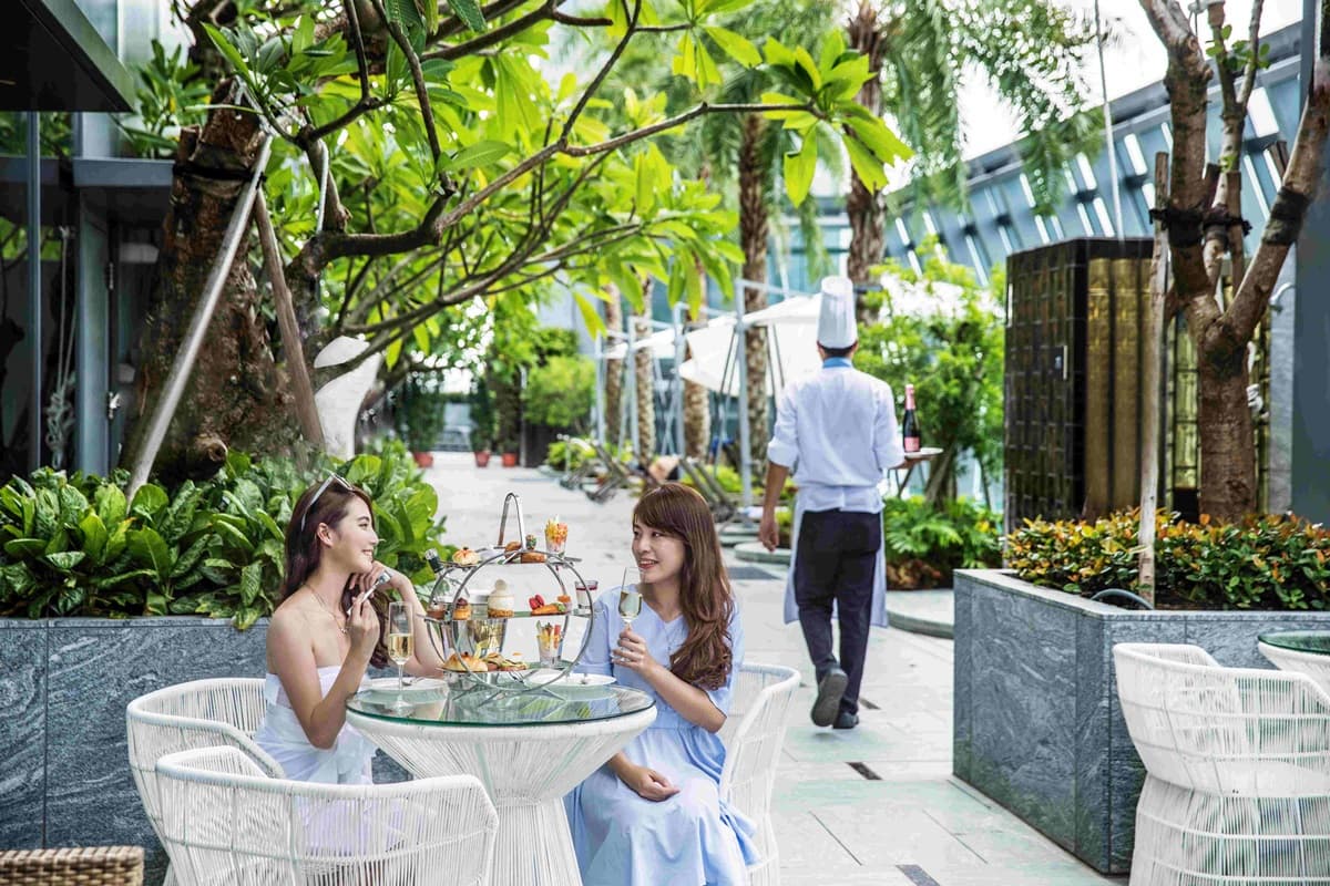 住飯店也能「加1元多1件」！升等VIP、招牌菜免費吃，最高現賺700元