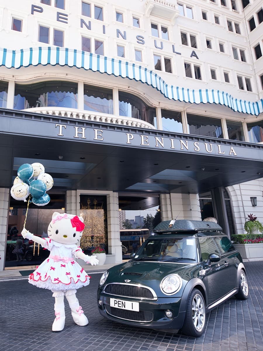 貓迷快衝！超可愛「Hello Kitty主題房」玩偶、浴袍和旅行袋免費帶回家