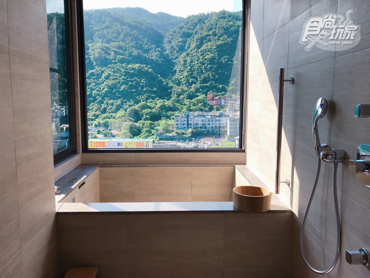 最美山景「房內溫泉池」這裡泡！宜蘭唯一室內高爾夫、賽車道和電競玩到飽