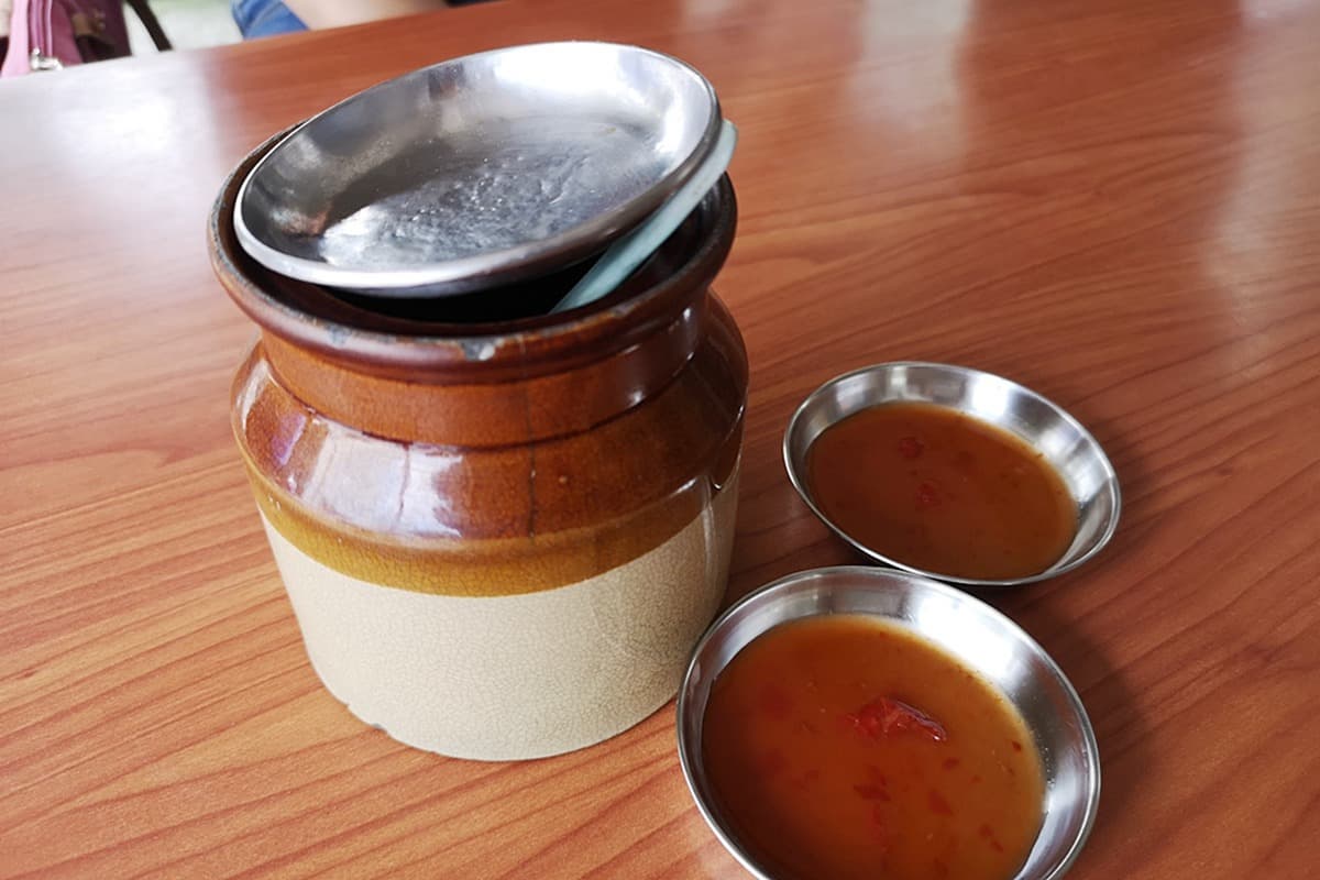 嘉義「內行小吃名單」要筆記: 20種小菜魯熟肉、3小時賣完羊肉湯、紅到國外沙鍋魚頭 嘉義「內行小吃名單」要筆記: 20種小菜魯熟肉、3小時賣完羊肉湯、紅到國外沙鍋魚頭
