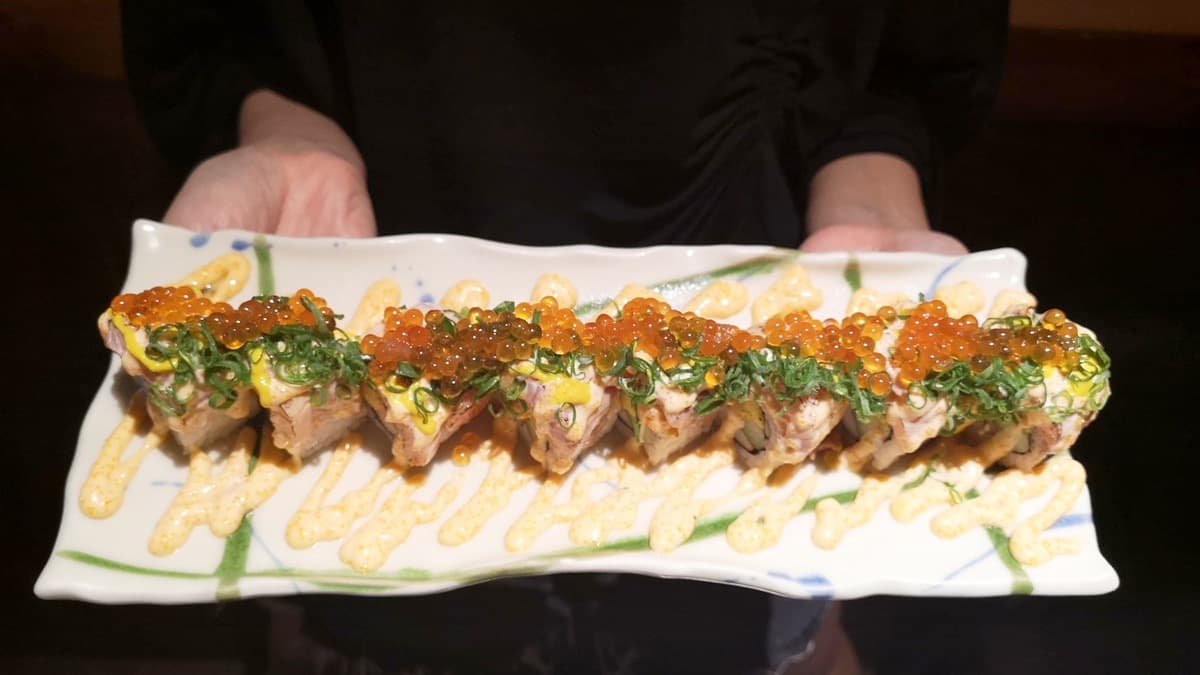 高CP值居酒屋吃到飽!松露炒飯、毛毛蟲壽司、和牛100道頂級日料任你吃 高CP值居酒屋吃到飽!松露炒飯、毛毛蟲壽司、和牛100道頂級日料任你吃