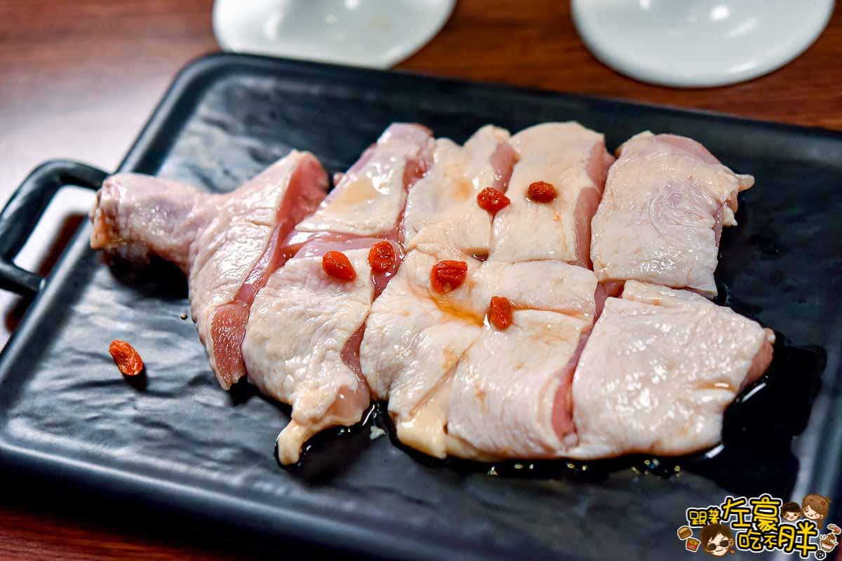 超浮誇！1.2公斤蛤蜊鍋、30隻鮮蝦桶，2家火鍋吃到飽竟然都不用500元