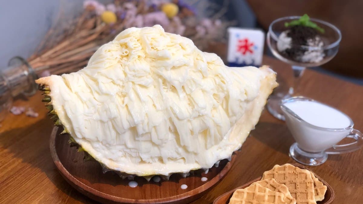 榴槤控注意！「整片榴槤＋爆濃郁果肉」雪花冰來囉，還有「雙色芒果牛奶」快搶吃