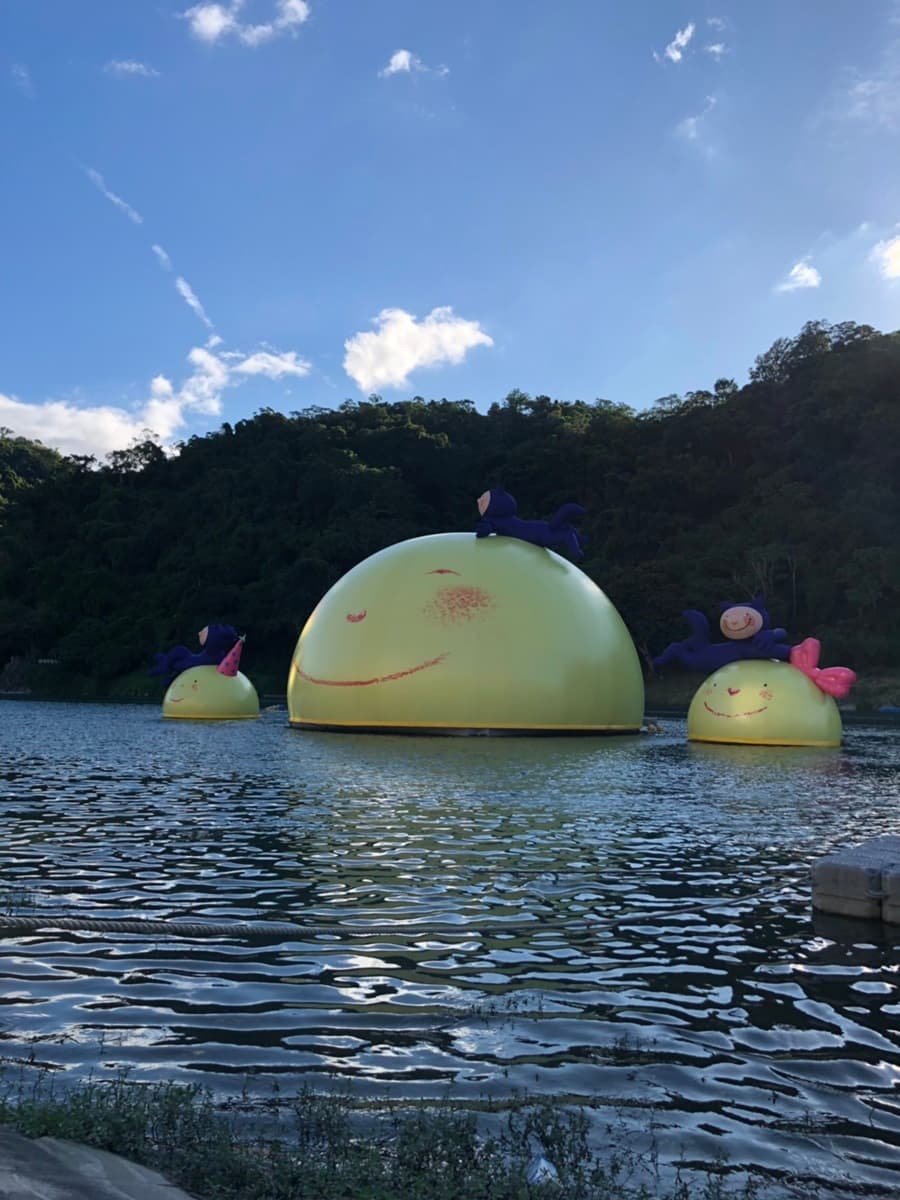 幾米「超級月亮」現身碧潭！微笑超治癒「還會搖擺」，期間限定快衝打卡了
