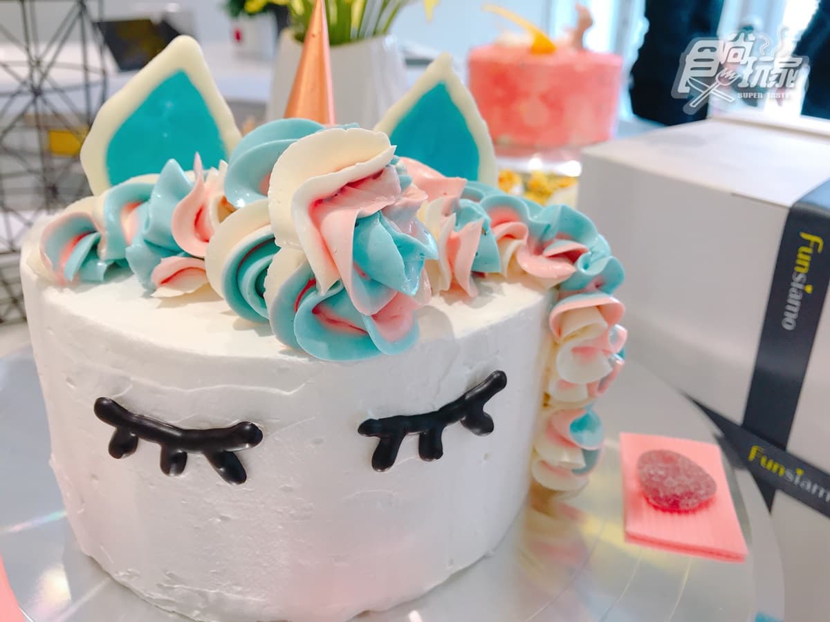 少女心會爆掉!超美夢幻系甜點「人魚蛋糕」「貝殼馬卡龍」不到百元就能有 少女心會爆掉!超美夢幻系甜點「人魚蛋糕」「貝殼馬卡龍」不到百元就能有