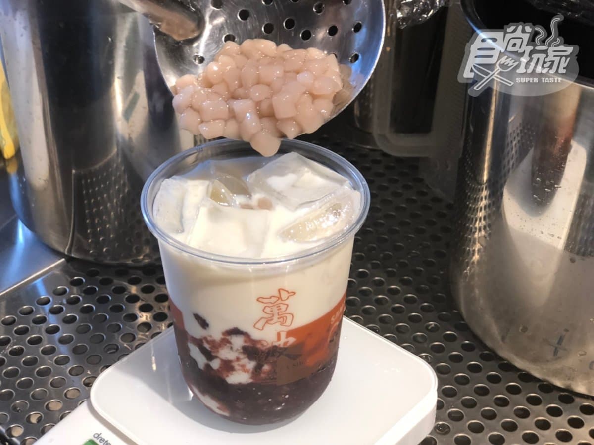 【抽電視】看展免費喝!萬波最新「紫米芋圓酪酪」,加碼抽「三星43吋8K電視」 【抽電視】看展免費喝!萬波最新「紫米芋圓酪酪」,加碼抽「三星43吋8K電視」