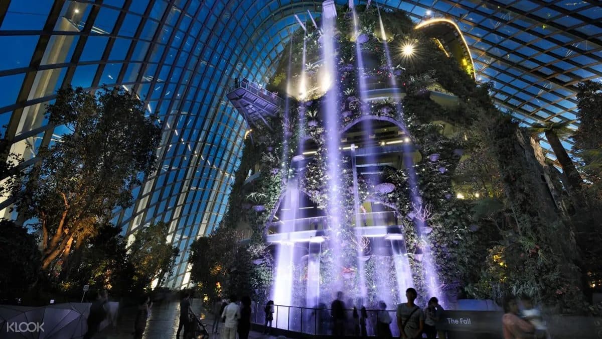 自己玩更繽紛！最適合單身旅的5個城市，必去小印度、異國碎石街、彩紅村