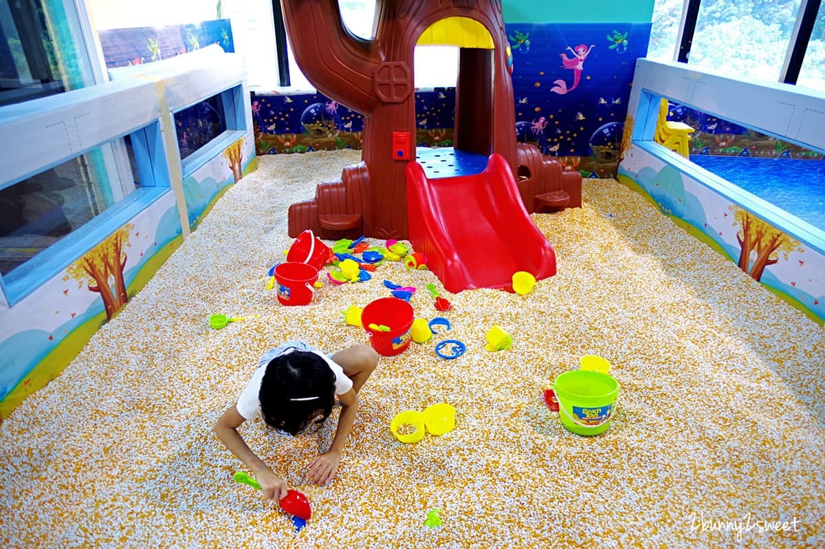 離廟口夜市超近!基隆新開親子樂園「不限時狂玩」,挑戰蜘蛛繩網、黏黏牆蹦床 離廟口夜市超近!基隆新開親子樂園「不限時狂玩」,挑戰蜘蛛繩網、黏黏牆蹦床