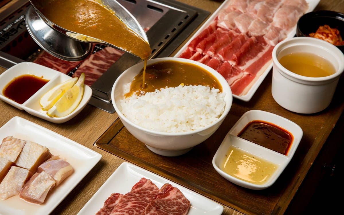新北人設鬧鐘了!一人也能吃「燒肉LIKE」開幕,牛五花套餐只要50元 新北人設鬧鐘了!一人也能吃「燒肉LIKE」開幕,牛五花套餐只要50元