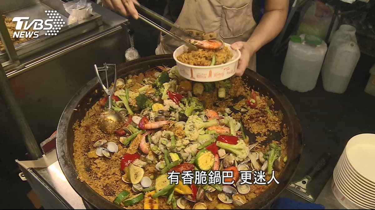 台中不敗傳奇！旱溪夜市必吃這5攤：50年祕方鳳梨冰、西班牙鍋巴燉飯、獨家滷豆干