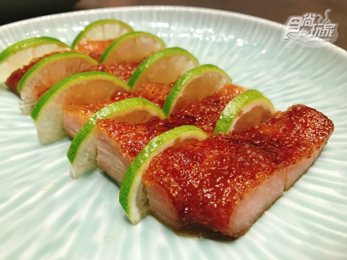 最新網美飯店！全台最高「無邊泳池」這裡拍，房間看見整個台北無敵美景