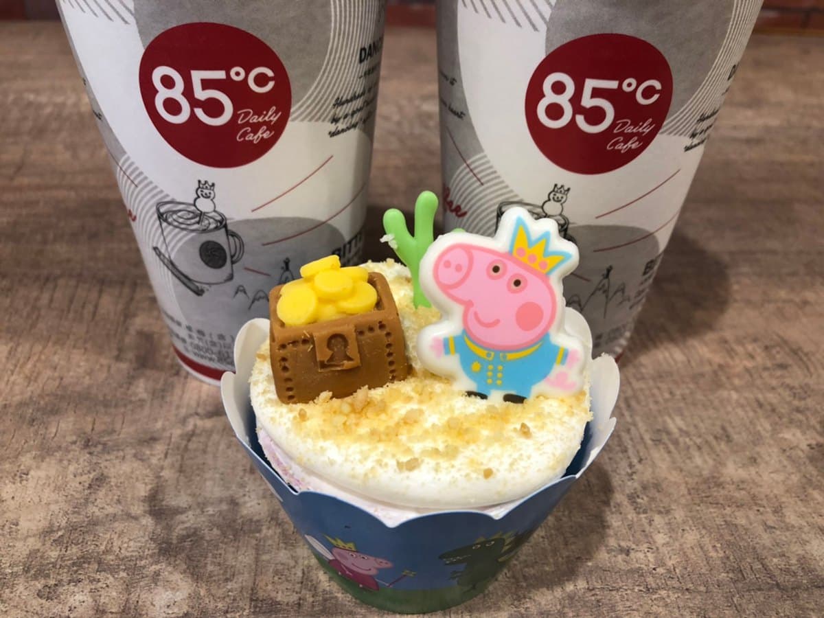 豆花迷預備備！85度C「豆花飲料」連4天第2杯半價，加碼佩佩豬蛋糕