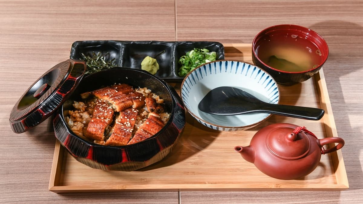 松江南京上班族要筆記！日本超人氣夢幻炸雞翅進駐，商業午餐選擇多