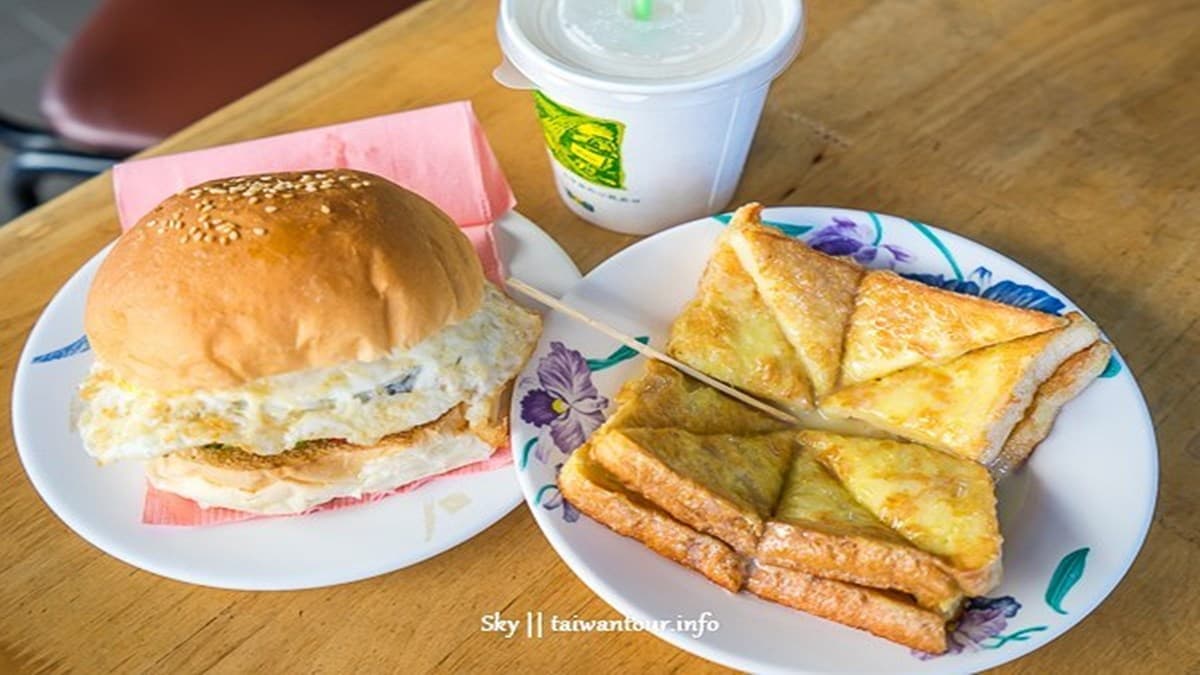 台東市必吃觀光夜市+周邊5家：烤肉刈包、藝人大推烤玉米、九層塔臭豆腐