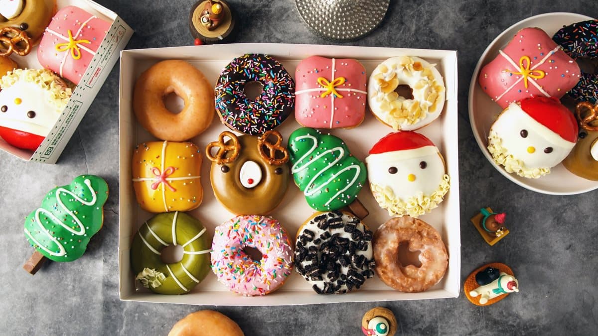 這天買一送一快筆記！Krispy Kreme推限量耶誕禮盒，胖乎乎耶誕老人+Q彈麋鹿必搶