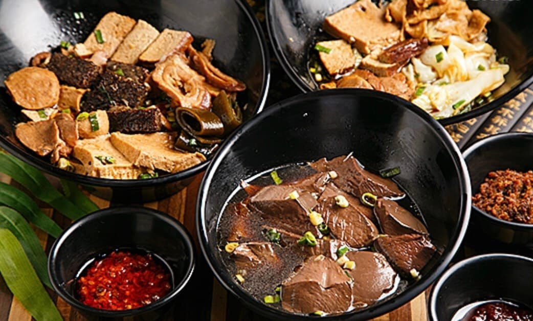 直接抽「試吃券」！飽食系牛肉麵、鍋燒意麵、滷味，最高現賺500元