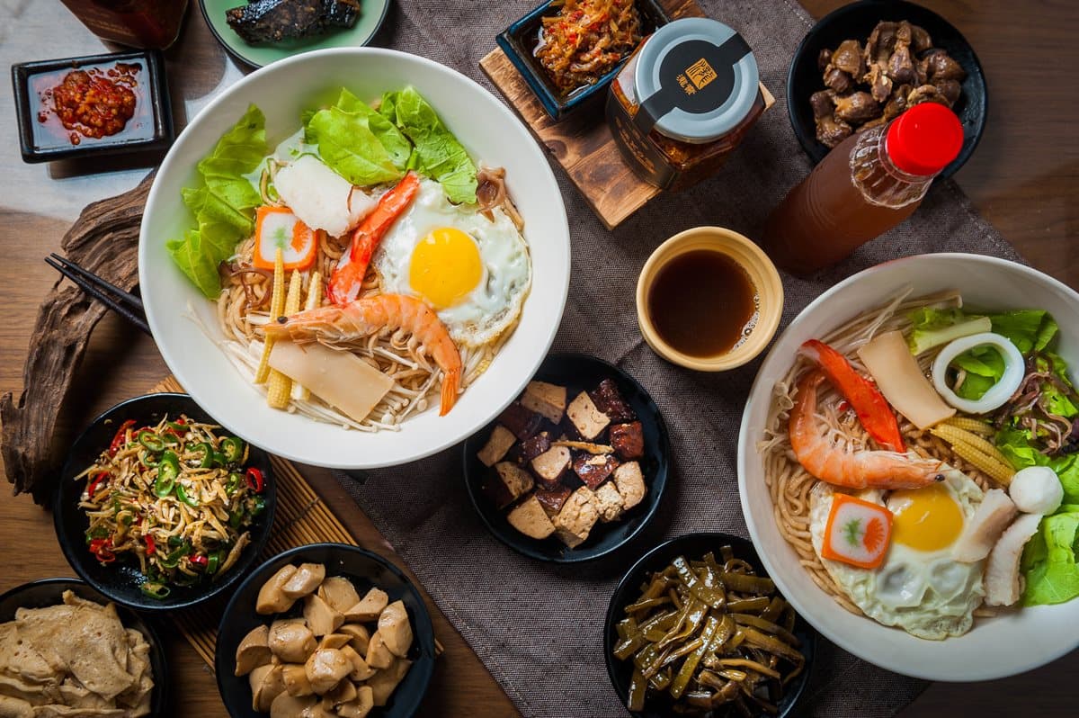 直接抽「試吃券」！飽食系牛肉麵、鍋燒意麵、滷味，最高現賺500元
